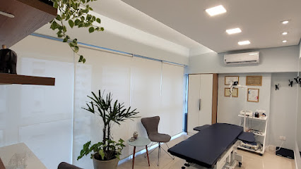 Dra. Amanda Dias Fisioterapeuta