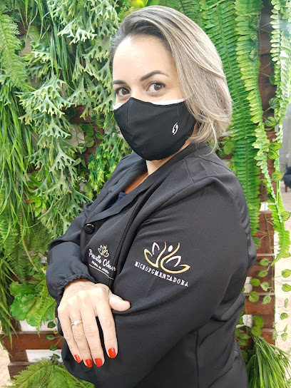 Priscilla Oliveira - Técnica da Beleza